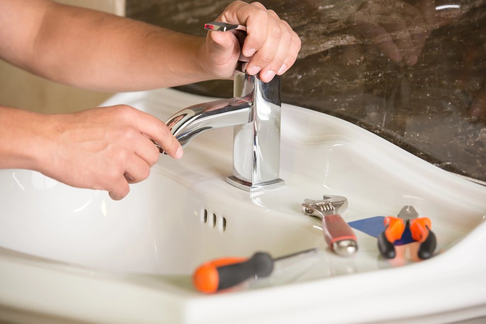 an-experts-guide-to-leaky-faucet